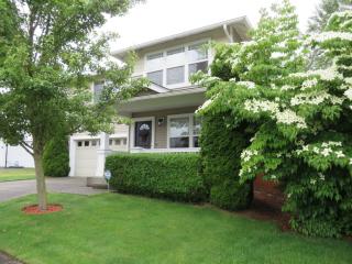 307 Ferndale Ave, Seattle WA  98056-4002 exterior