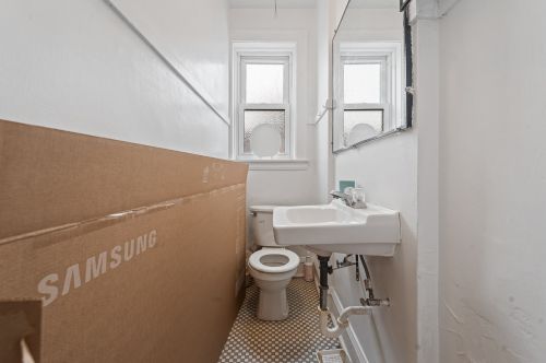 4429 Kildare Ave, Chicago IL 60630-1792 exterior