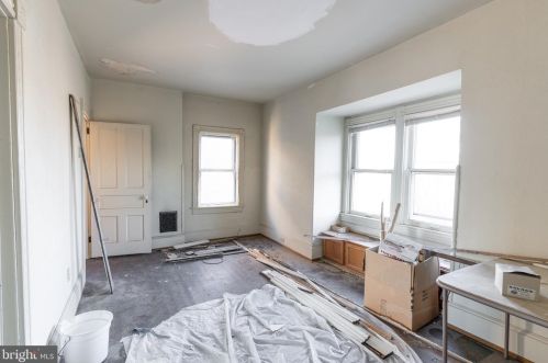 136 Pearl St, Lancaster PA 17603-3233 exterior