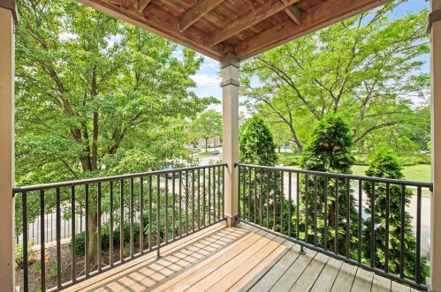 1300 Prospect Ave, Milwaukee WI 53202-3022 exterior