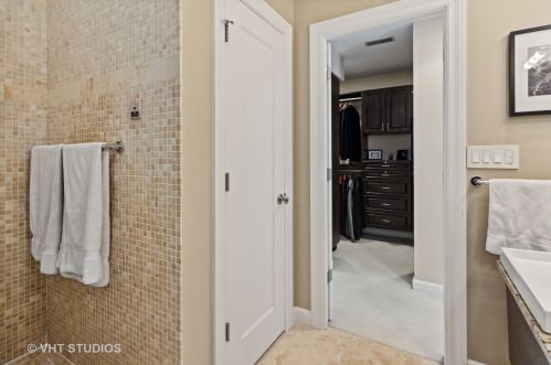 1736 Pierce Ave, Chicago IL 60651-2690 exterior