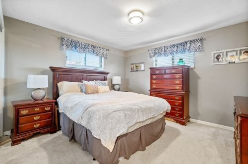 1107 Queensbury St, Pittsburgh PA 15205-3728 exterior