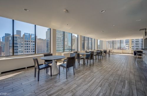 222 Pearson St, Chicago IL  60611-7347 exterior