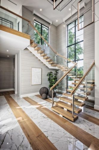 691 Annemore Ln, Naples FL 34108-7520 exterior