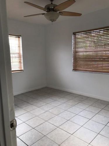 645 Oak St, Boynton Beach FL 33435-2806 exterior