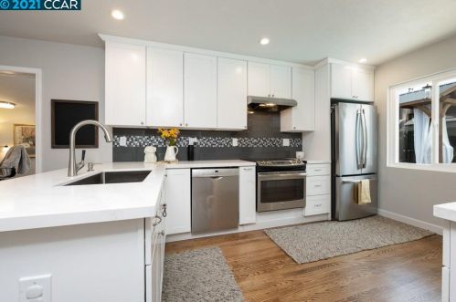 1278 Marlboro Ct, Concord CA 94521-3407 exterior