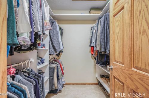 11711 Foreman St, Lowell MI 49331-9032 exterior