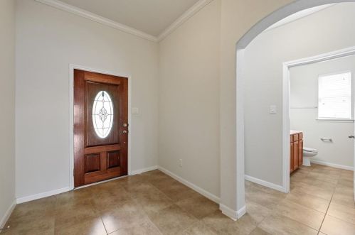 127 Forest Heights Ln, Montgomery TX  77316-2807 exterior