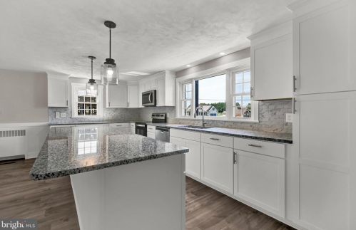 1076 Beck Ml Rd, Hanover PA 17331-9752 exterior