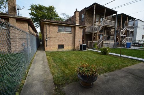 438 Ridgeway Ave, Chicago, IL 60624-1230