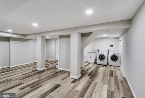 917 Northwest Dr, Silver Spring MD  20901-1435 exterior