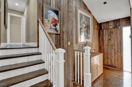 36 Aspen Rd, Town Center NJ 07052-1201 exterior