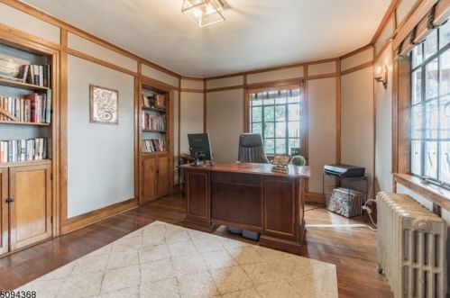 30 Undercliff Ter, Town Center NJ 07052-3929 exterior