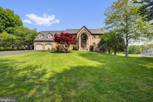 17850 Bowie Mill Rd, Rockville, MD 20855-1609