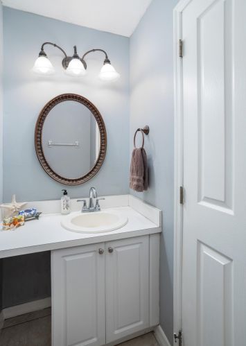 889 Brookstone Dr, Merritt Island FL 32952-4141 exterior