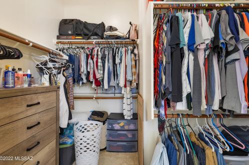 8770 Perry Park Cir, Tucson AZ  85730-1302 exterior