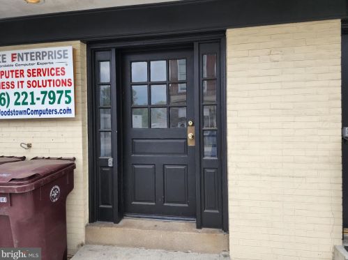 2 Main St, Pilesgrove NJ  08098-1117 exterior