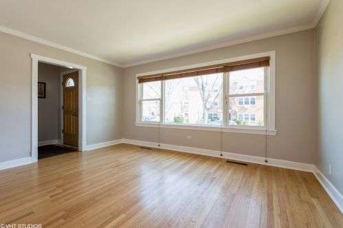 5644 Miltimore Ave, Chicago, IL 60646-6312