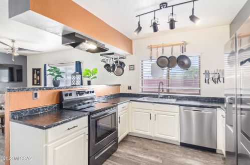 1202 Brown Ave, Tucson AZ  85710-7308 exterior