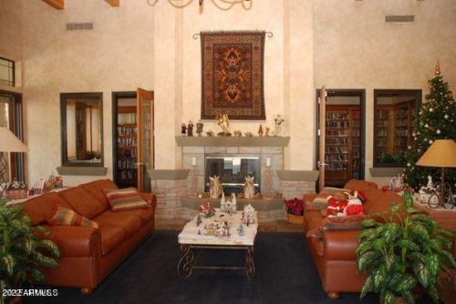 6953 Nantucket St, Chandler AZ 85249-4460 exterior