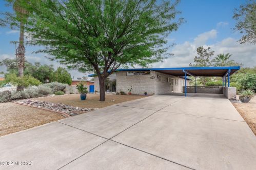 7052 4th St, Tucson, AZ 85710-2209
