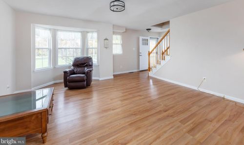 262 Lk Rd, Pilesgrove NJ 08098-3008 exterior