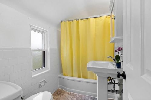 331 Jonquil Pl, Pittsburgh PA 15228-2513 exterior