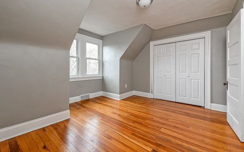 409 Hutchinson Ave, Pittsburgh PA 15218-1327 exterior