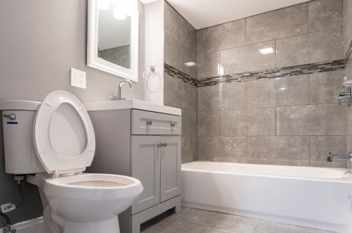 6345 Eddy St, Chicago IL 60641-3246 exterior