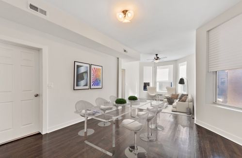 6624 Rhodes Ave, Chicago IL  60637-4104 exterior