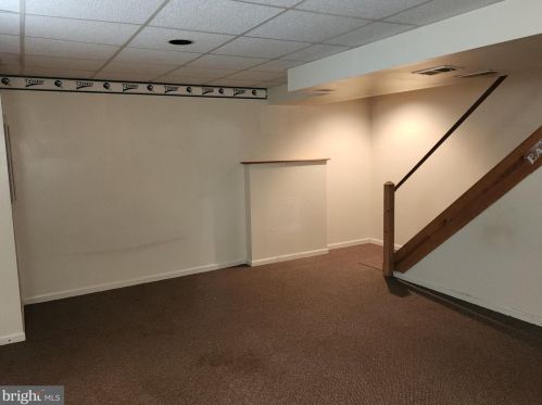 204 Summit Ave, Manor PA 19036-2440 exterior