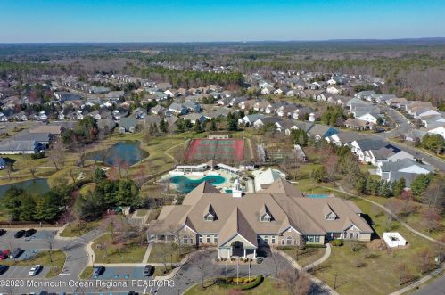 17 Spencer Dr, Jackson Twp NJ  08527-4389 exterior