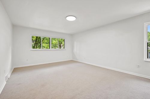 2302 Marbury Rd, Pittsburgh PA  15221-3670 exterior