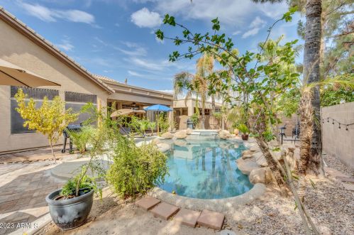 2441 Thompson Way, Chandler AZ 85286-8436 exterior