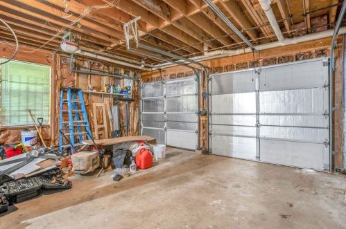 582 Shr Rd, Lithonia GA 30058-5991 exterior