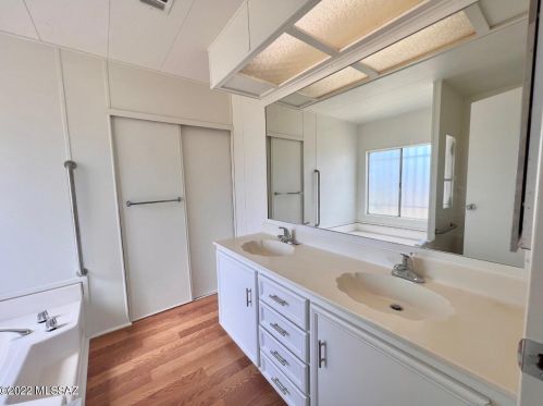 1757 Pacana Way, Green Valley AZ 85614-4354 exterior