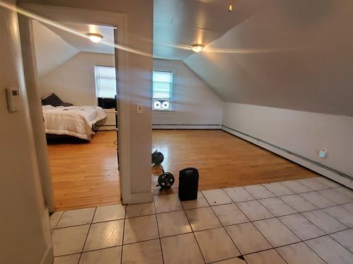 272 Smith St, Providence RI 02911-3307 exterior