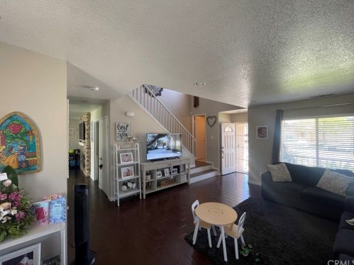 986 Mirada Dr, Perris CA 92571-9439 exterior