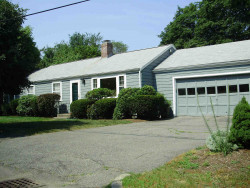 5 Village Cir, Newton, MA 02459-3069
