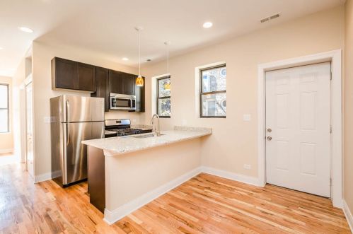 1630 Cermak Rd, Chicago IL 60623-2902 exterior