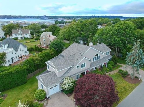 151 Allston Ave, Middletown, RI 02842-6001