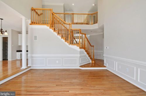 6149 Cobbs Rd, Alexandria VA 22310-1647 exterior