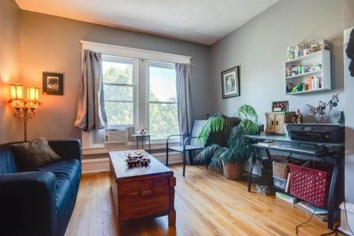 244 Aurora Ave, Saint Paul MN 55103-2302 exterior