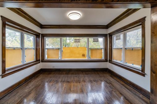 7225 Bennett Ave, Chicago IL  60649-2905 exterior