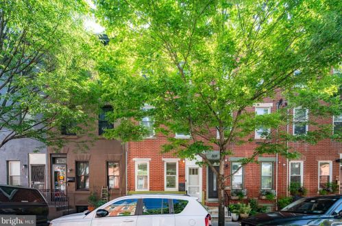 807 18 St, Philadelphia PA 19130-1502 exterior