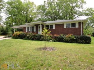 481 Holly Dr, Gainesville, GA 30501-2143