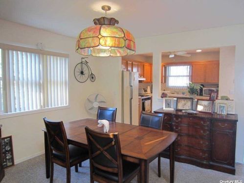 168 Alicia Dr, Babylon NY  11703-4043 exterior