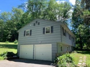 275 Somers Rd, Ellington, CT 06029-3427