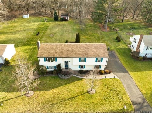 60 Lancaster Dr, Windsor, CT 06095-1471