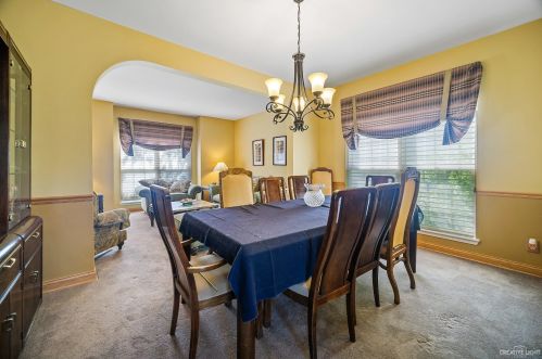 1256 Boxwood Dr, Bull Valley IL 60014-8396 exterior